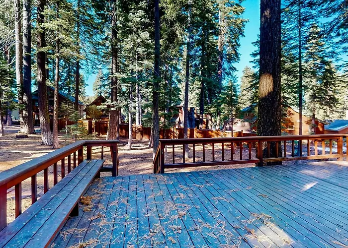 Tranquil Treehouse Haven
